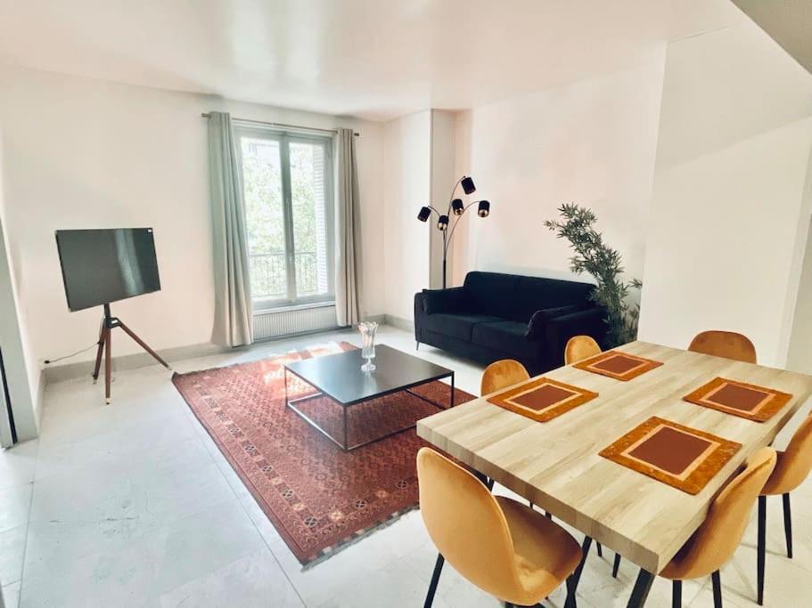Gustave - Charming Eiffel Tower Appartement - Paris Exterior photo