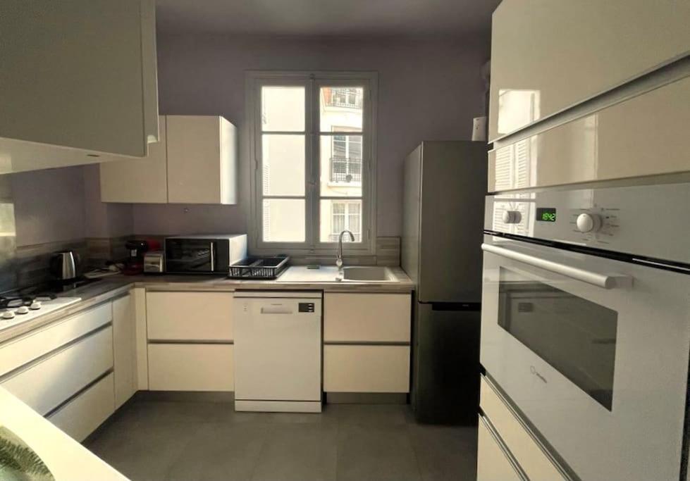 Gustave - Charming Eiffel Tower Appartement - Paris Exterior photo